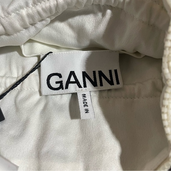 Hand Beaded Bag in Leopard
Ganni bag pouch crossbody sequins - Picture 9 of 10